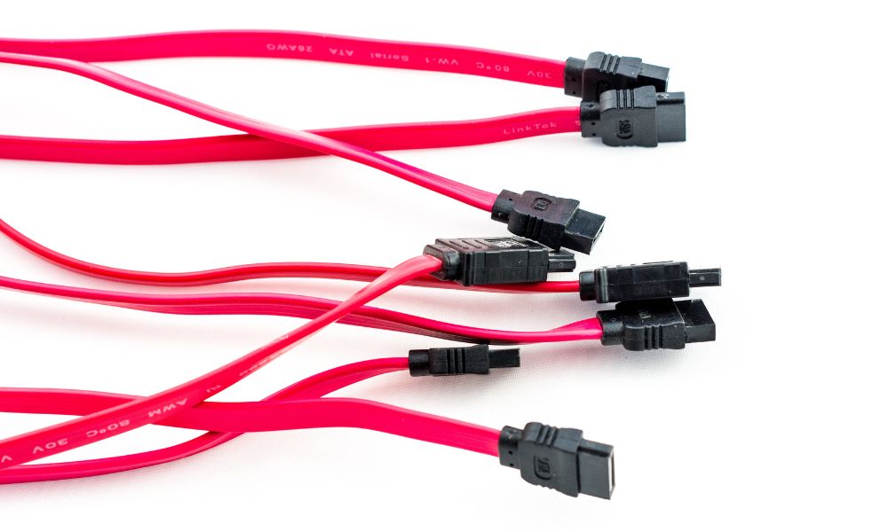 What’s the Difference Between ATA and SATA Cabling?